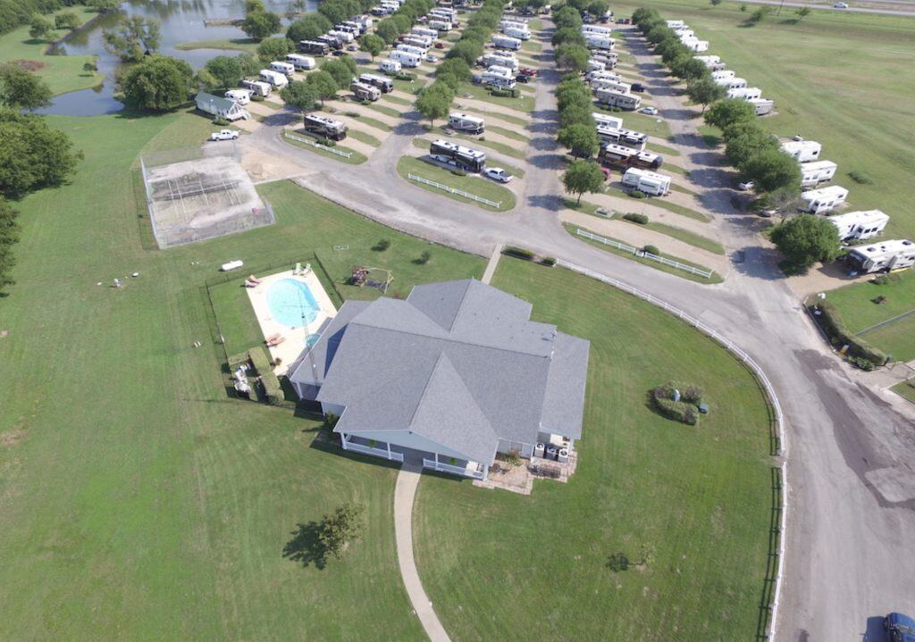 Bluebonnet Ridge RV Park & Cottages